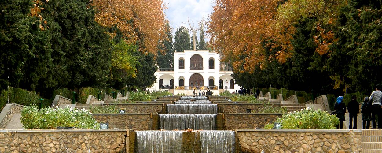 Shazdeh Garden Visit iran